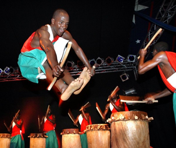 master_drummers_of_burundi_foto_1